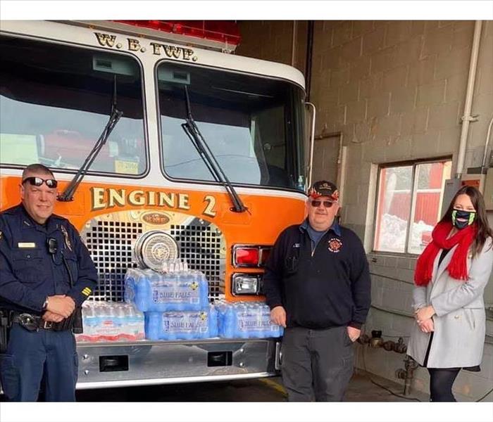 SERVPRO rep delivering water to Wilkes-Barre Fire Department 